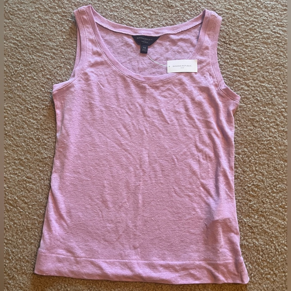 NWT! LINEN-BLEND SCOOP-NECK TANK